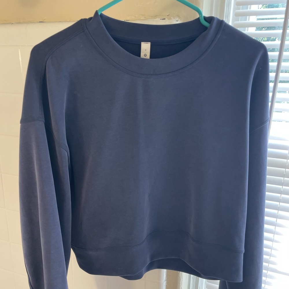 lululemon perfectly oversized cropped crew size 4 night sea
